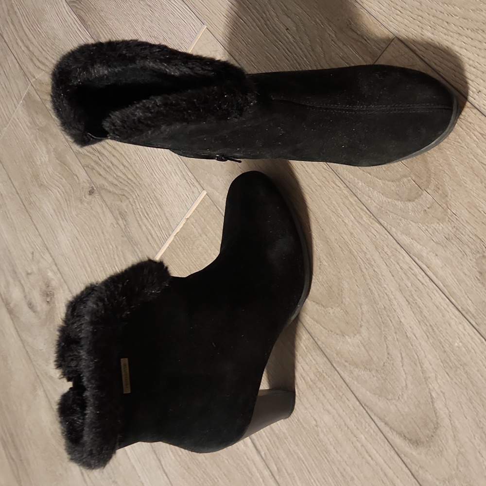 Black ankle boots, sheep skin insulated